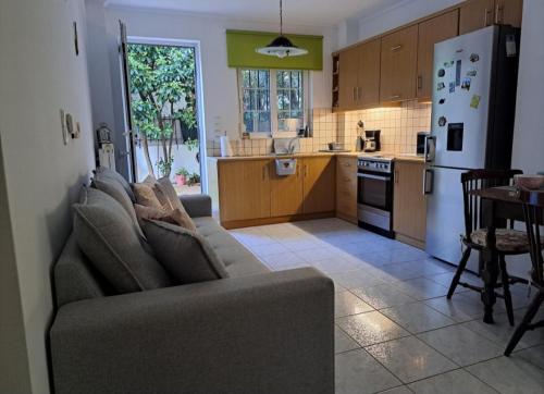 Sweet Green Home in Nea Makri