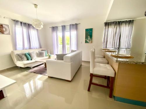 Φωτογραφία από το άλμπουμ του Close to the Airport Serena Pools BQQ στην Πούντα Κάνα