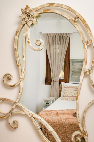 Gallery image of Meltemi luxury apartments in Nea Roda