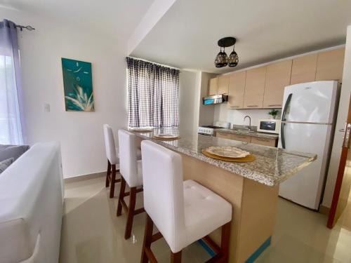 Φωτογραφία από το άλμπουμ του Close to the Airport Serena Pools BQQ στην Πούντα Κάνα