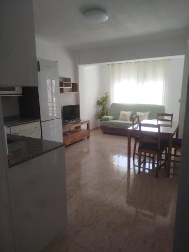 Estudio cerca de la playa