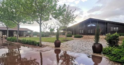 "LOS CASTILLOS" Casa Rural y espacio para eventos