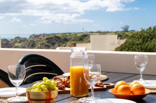 NOVO! Apartamento Vista Mar junto à praia Dona Ana
