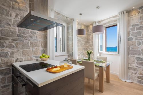Meridiem Apartment