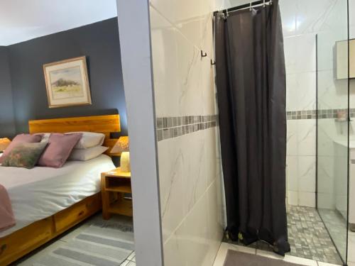 Katil atau katil-katil dalam bilik di Serene Garden Suite