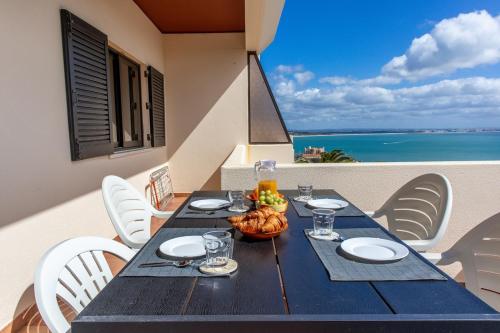 NEW! Apartment by the beach with amazing seaview