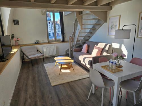 Nid calme et cosy - Hypercentre avec superbe vue!