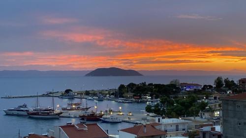 Βalcony View Μarmaras