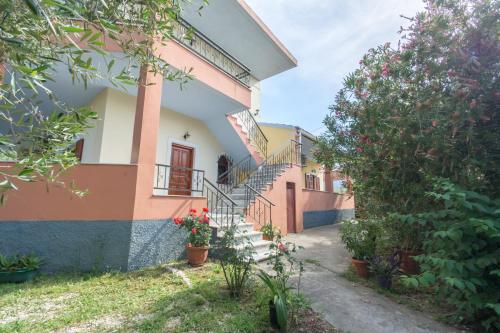 George's 3-bed Studios with Garden