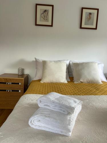 Ein Bett oder Betten in einem Zimmer der Unterkunft Casa de Fráguas