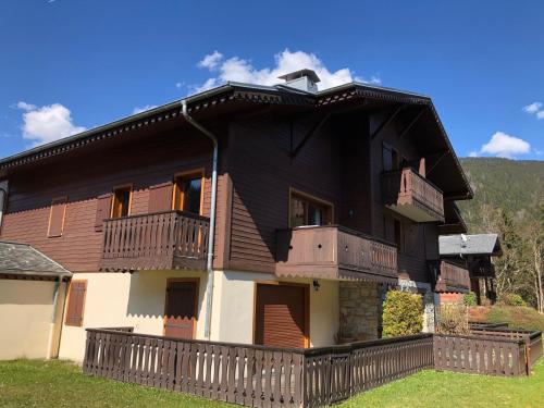 Grand appartement 6 pièces, 9 pers, à 800m centre de Morzine, WiFi, parking