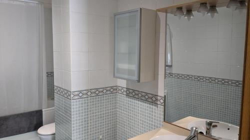 Ein Badezimmer in der Unterkunft Tu refugio de confort en Castellón - parking gratis - factura para empresas