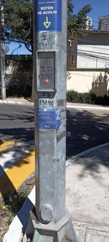 a parking meter on the side of a street at Mindfulness Glamping, Retiro de Yoga, Todo Incluido in Mexico City