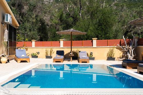 Piscina en o cerca de Artemis Prasoudi Beach