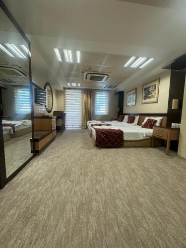 Katil atau katil-katil dalam bilik di körfez otel