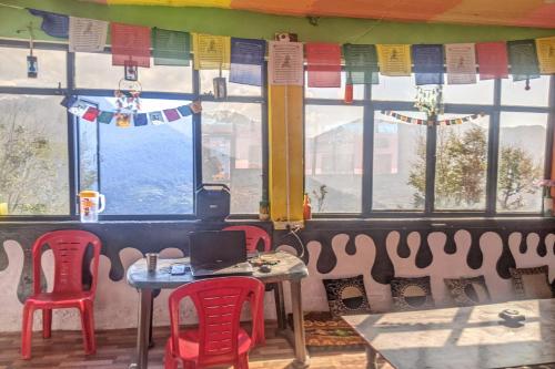 Gallery image of SPOT ON Hotel Moon Cafe And Homestay in Chopta