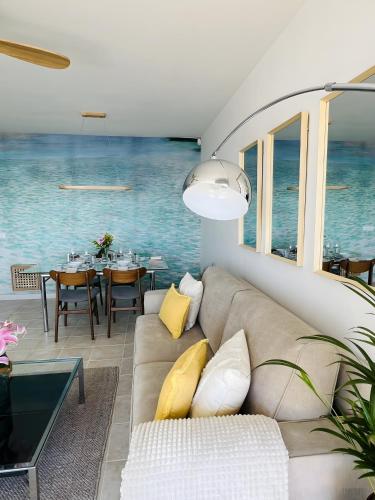 Alanzana Vistas al Mar y piscina con parking privado Reserva del Higueron Benalmádena Málaga