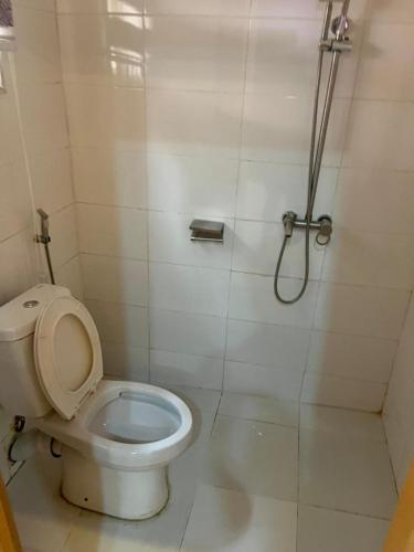 Private, Cozy, CityCentre Studio IIIにあるバスルーム