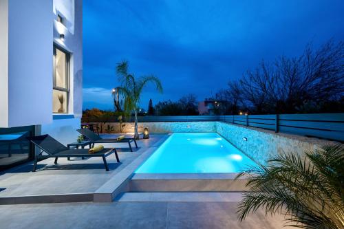 Galanakis luxury villa