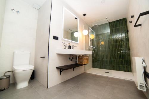 The 153 Hotel photo 64
