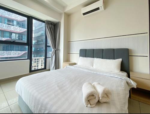 Postel nebo postele na pokoji v ubytování Arte Plus Ampang By Couple Stay