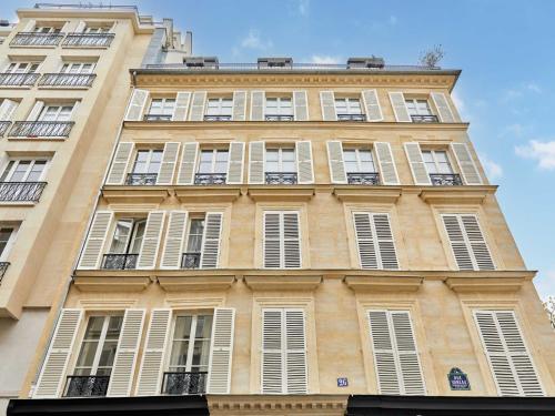 Superb Apartment Invalides St Germain des Près