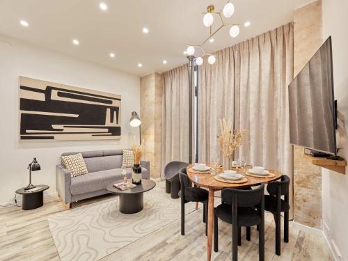 Superb Apartment Invalides St Germain des Près