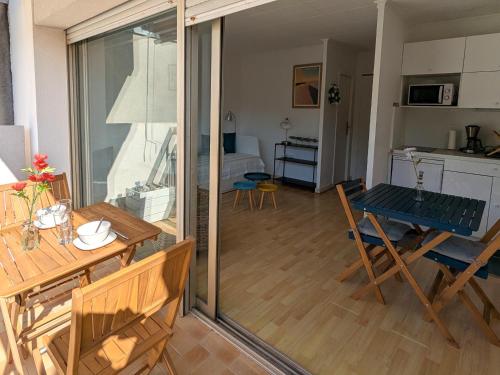 Studio charmant et lumineux avec balcon à Arcachon - Proche plage et commerces - FR-1-420-97