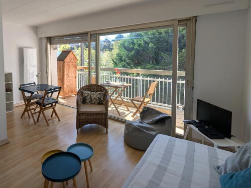 Arcachon - Studio lumineux avec balcon et WIFI, proche plage