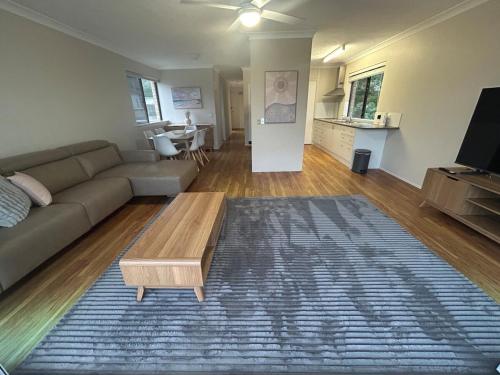 Gallery image of Cozy Ocean Retreat in Tweed Heads