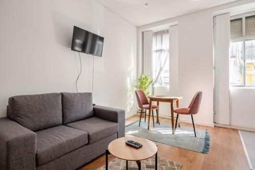 2-Studio House Steps from Best Attractions of Porto