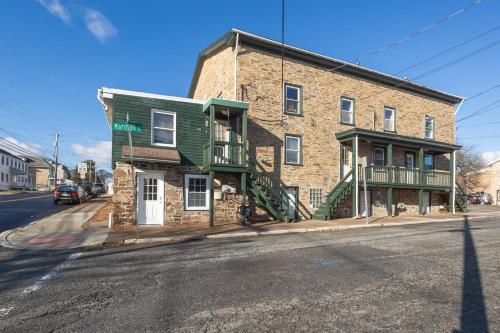 Gallery image of Cozy & Modern 3-Bed Retreat - 8 Mins to Bridge St in Phoenixville