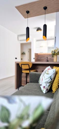 GREEN cozy apartment with shared POOL