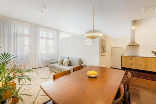 Hey Apartments B - Ribeira Balcony & River View