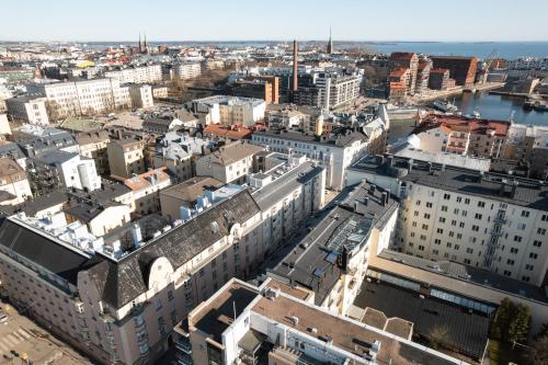 Nespecifikovaný výhled na destinaci Helsinky nebo výhled na město při pohledu z apartmánu