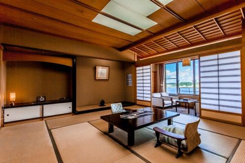 片山津温泉　季がさねにあるシーティングエリア