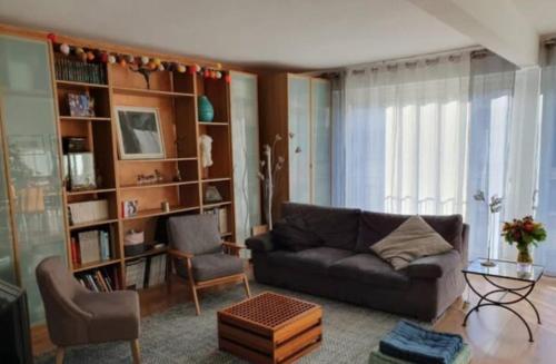 Large 100 m2 apartment in Paris 14th arrondissement
