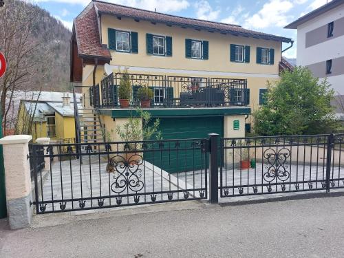 a gate in front of a house at Wohnung Rudolf in Bad Ischl