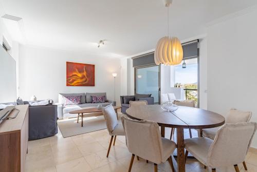 Casa Acosta - Stylish 2BR, Pool & Paddle Tennis in Los Flamingos