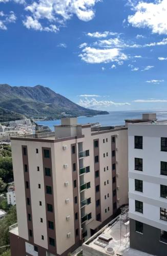 Sea view apartment in Bečići