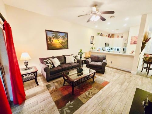 Cristina's Tropical Villa/ Just minutes from Disney! photo 14