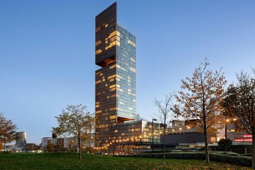 El edificio en el que está el hotel