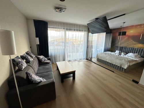 Letto o letti in una camera di Apartament 209 Kras Resort Spa