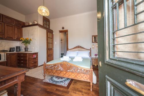 Charming Vintage Retreat