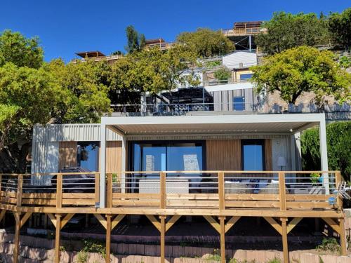 Photo de la galerie de l'établissement Mobil-home luxe 2024 Otello avec golf car privée, à Saint-Raphaël