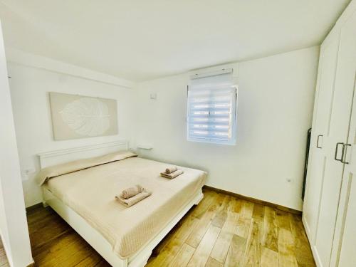 Una cama o camas en una habitación de Swiss studio