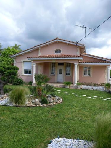 Studio climatisé accès rivière prox St Emilion