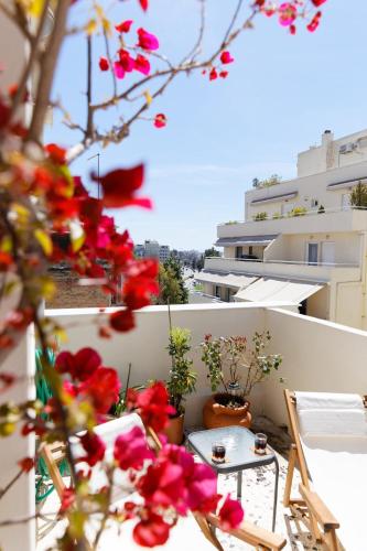 Sunny Penthouse For balcony lovers