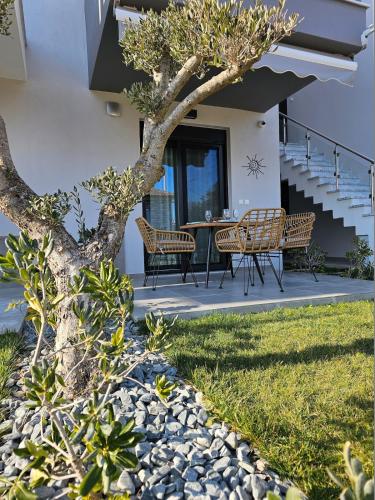 Helios Apartment with Pool Access in Erato Complex Paralia Ofriniou