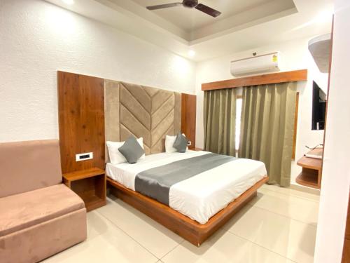 Postel nebo postele na pokoji v ubytování Sonu Guesthouse & Hostel, Rishikesh